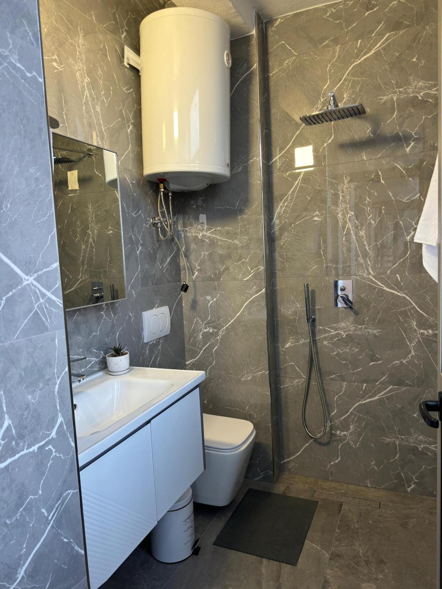 Erli Apartment Shkodër Dış mekan fotoğraf